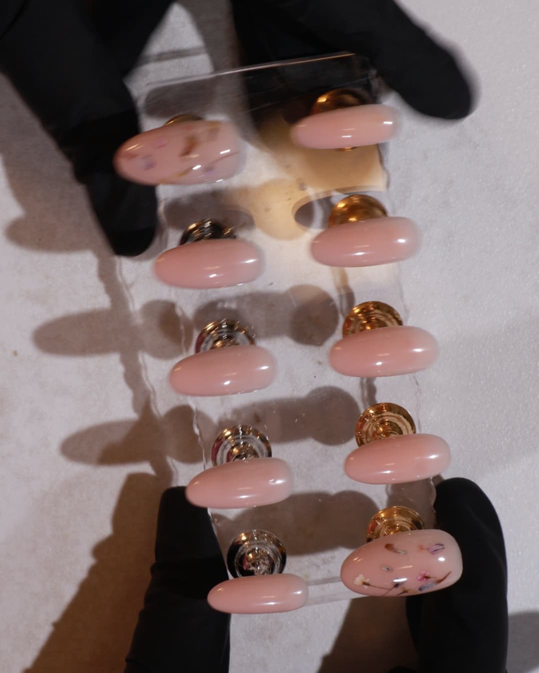 Encapsulated dried flowers nails set