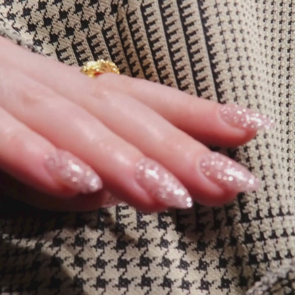 Glitter nails. Encapsulated glitter. Reusable nail extensions. 